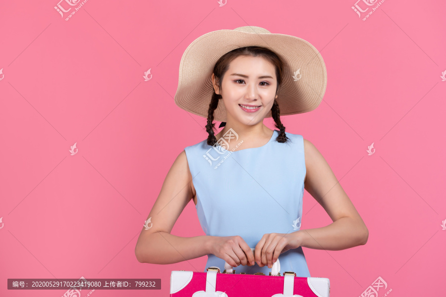 棚拍年轻女子
