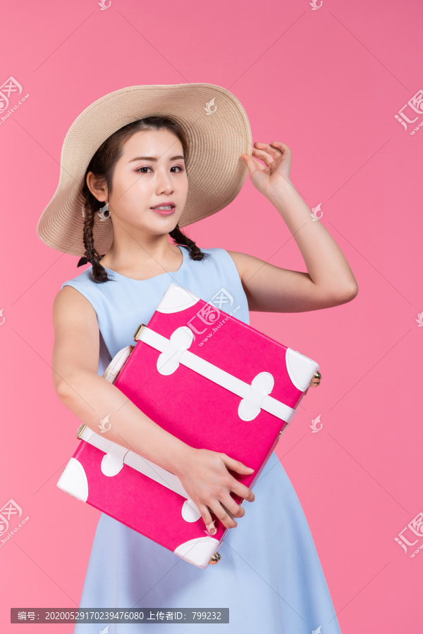 棚拍年轻女子