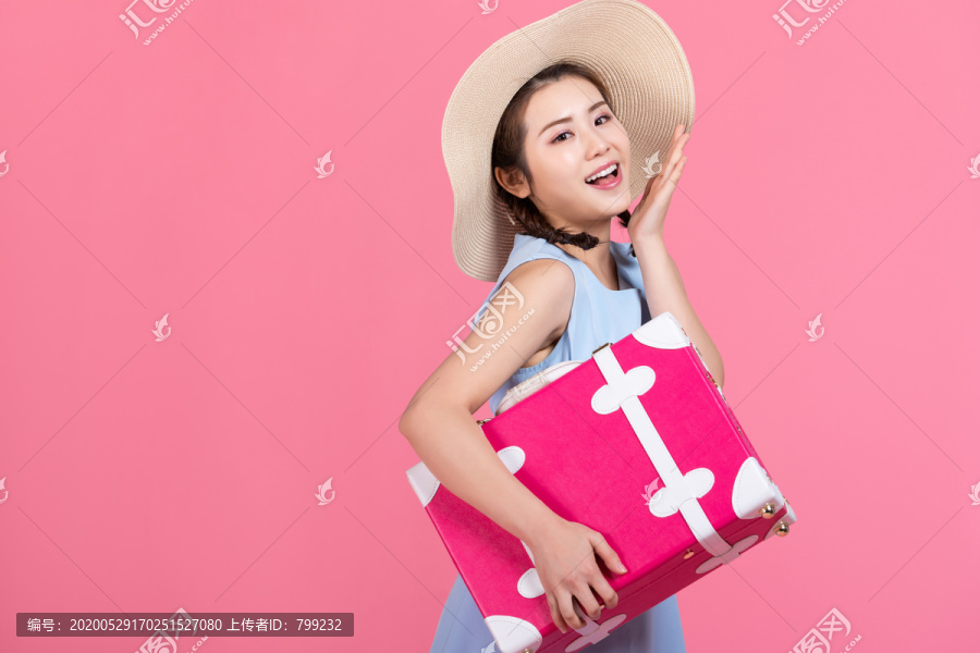 棚拍年轻女子