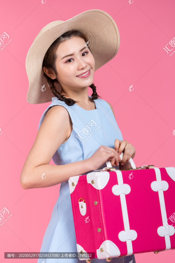 棚拍年轻女子