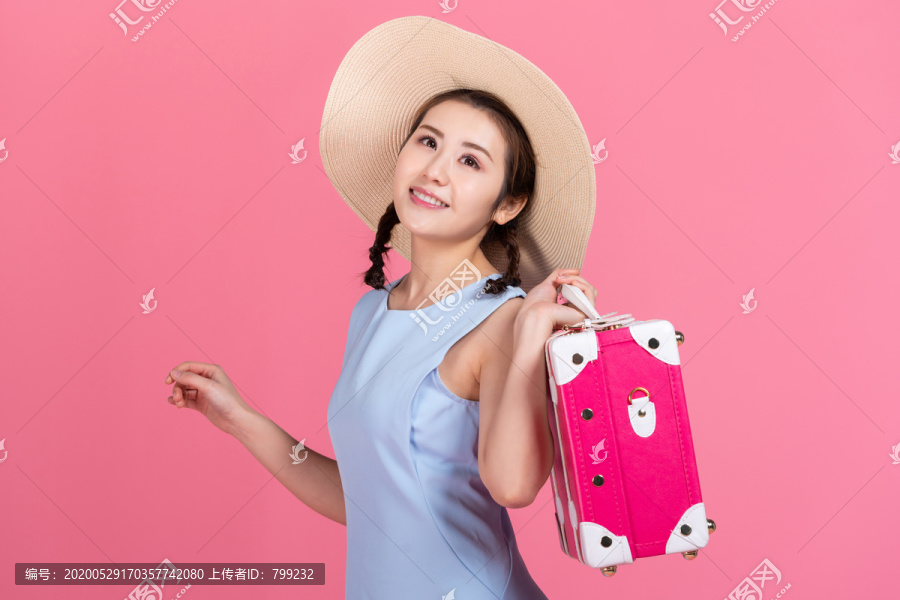 棚拍年轻女子