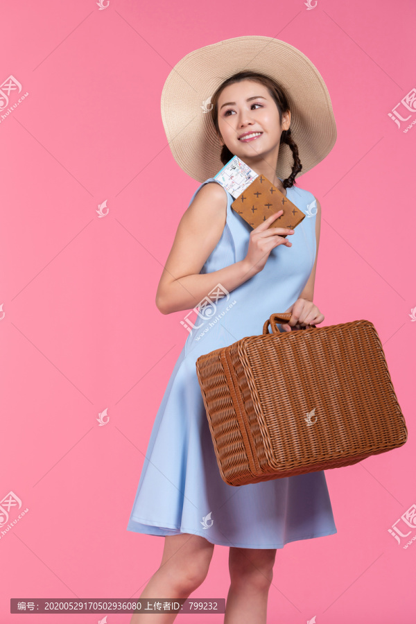 棚拍年轻女子