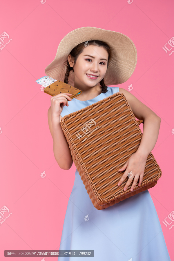 棚拍年轻女子