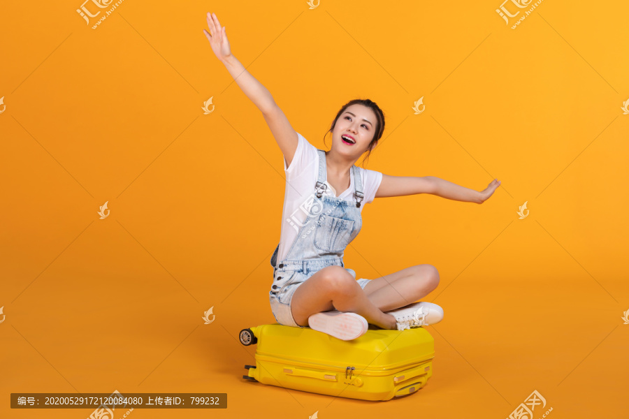 棚拍年轻女子