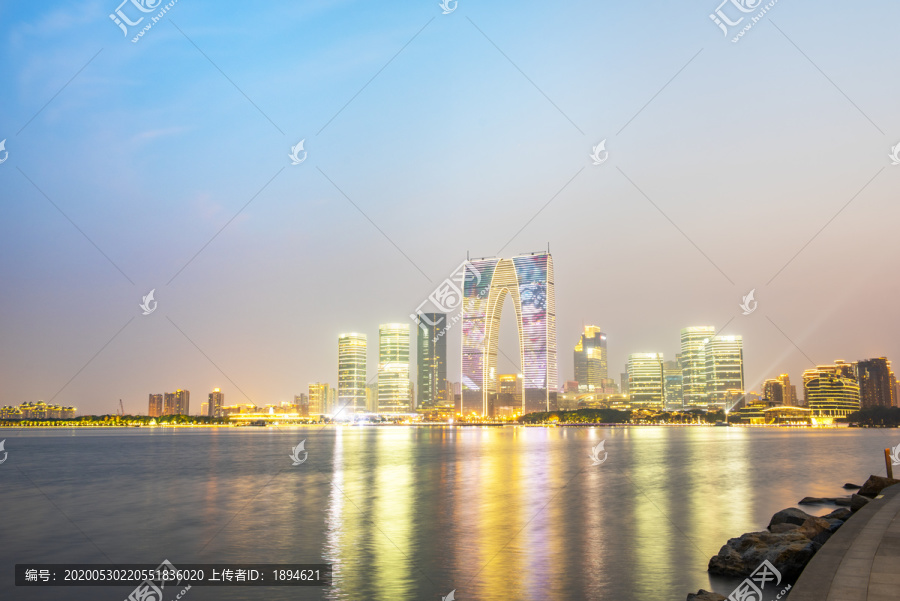 苏州金鸡湖夜景