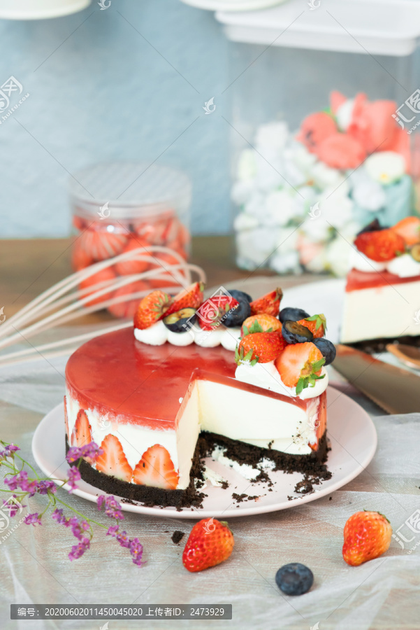 草莓牛奶蛋糕