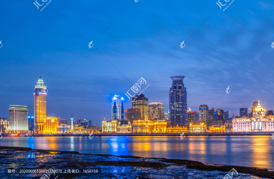 外滩浦西夜景全景