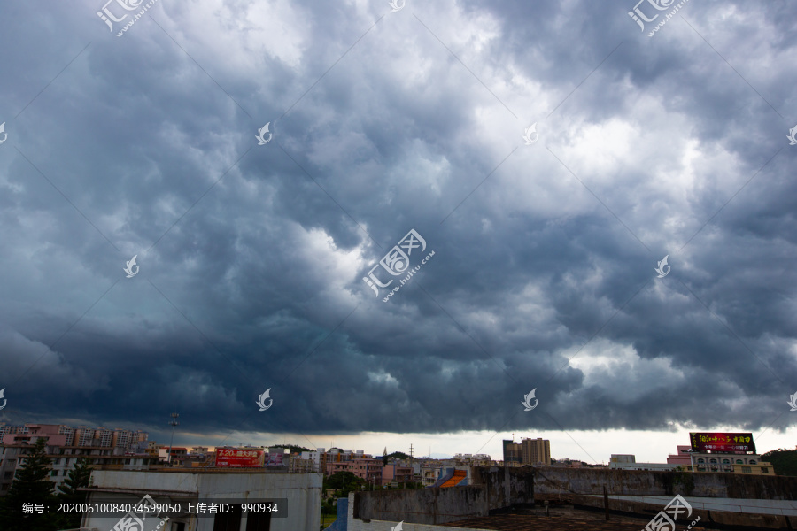 暴风雨