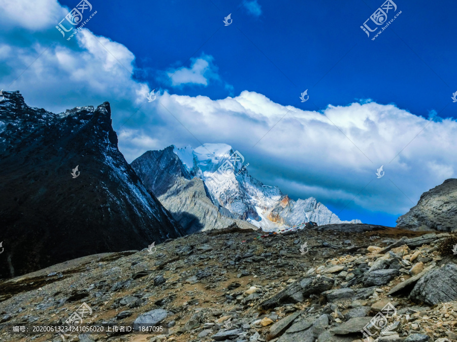 稻城三神山