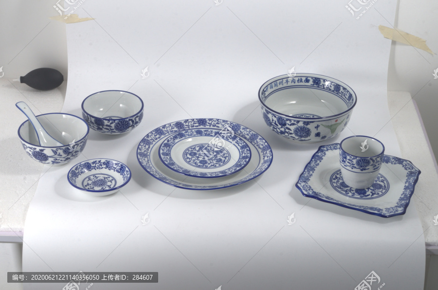 碗碟套装碗盘子勺子中式餐具组合