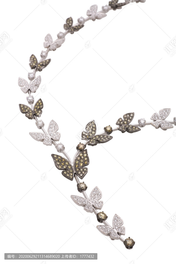 蝴蝶宝石项链