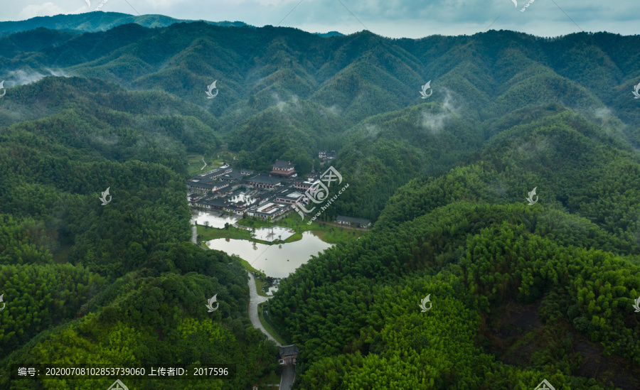 航拍宜黄曹山景区