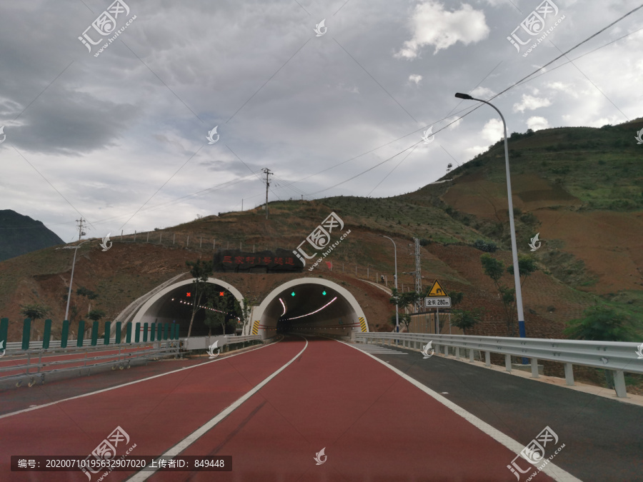 高速公路隧道景观