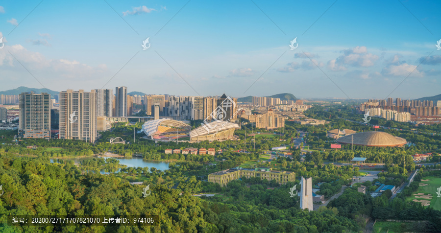 俯瞰中国江苏江阴城市风光全景