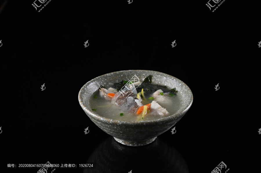 鲷鱼姜丝汤