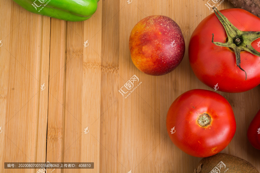西红柿菜椒混合蔬菜搭配