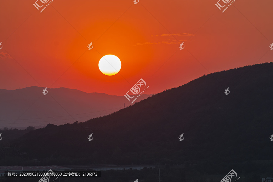 日落群山风光摄影图