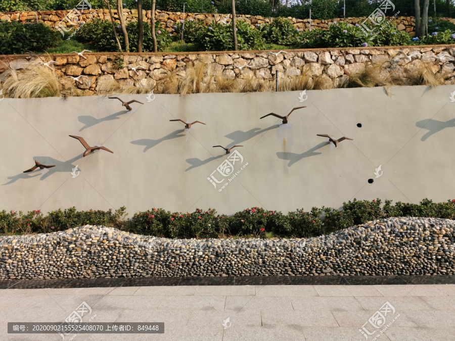 护坡挡墙景观飞鸟雕塑艺术墙