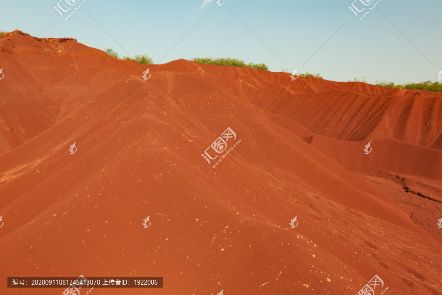 广东省南雄市天然的地质红沙岭