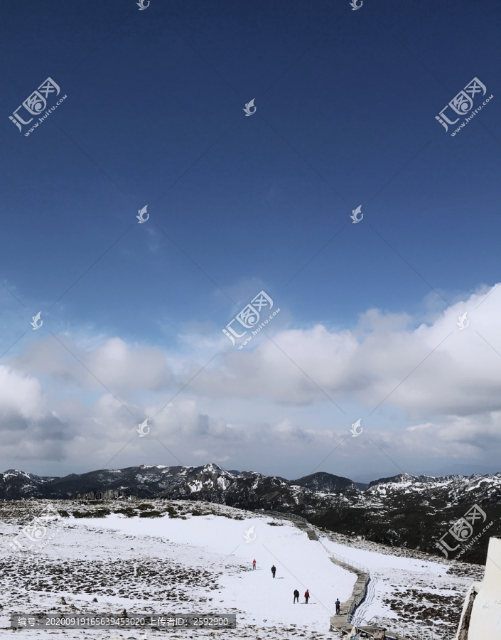 雪山栈道