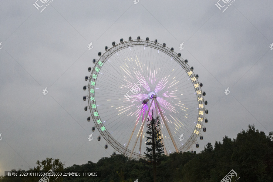 摩天轮夜景融创文旅城摩天轮