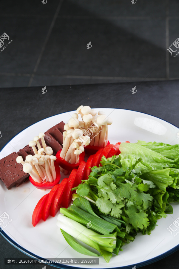 砂锅鸭血汤