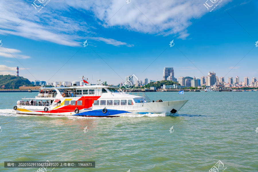 厦门鼓浪屿邮轮与海岸