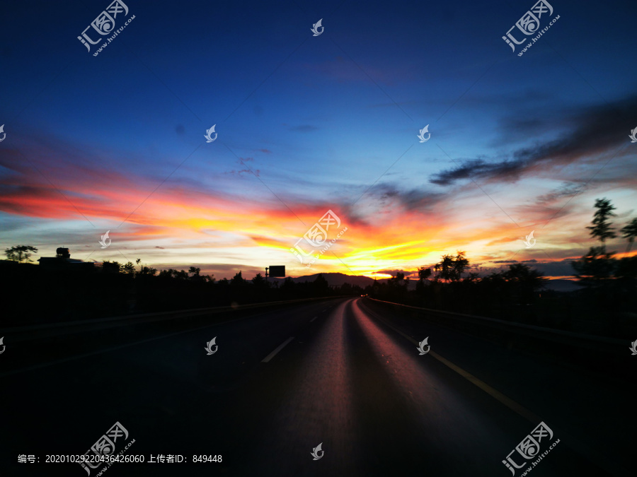 旅途中道路交通夜景随拍