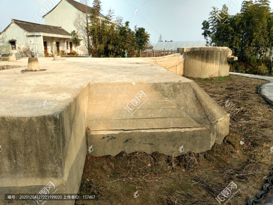 钢筋混凝土水泥碉堡