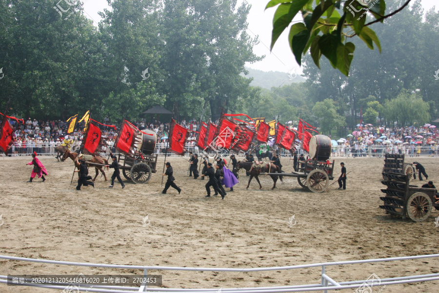 故代战争场面表演