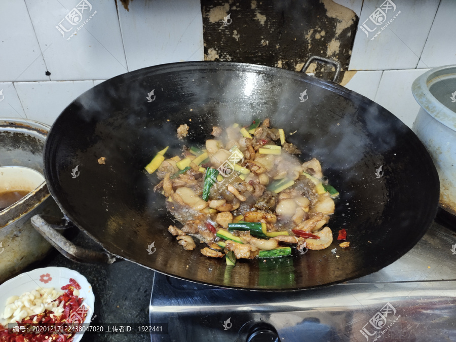 大锅炒肉