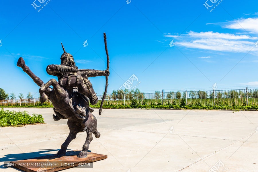 古代骑马射箭雕塑