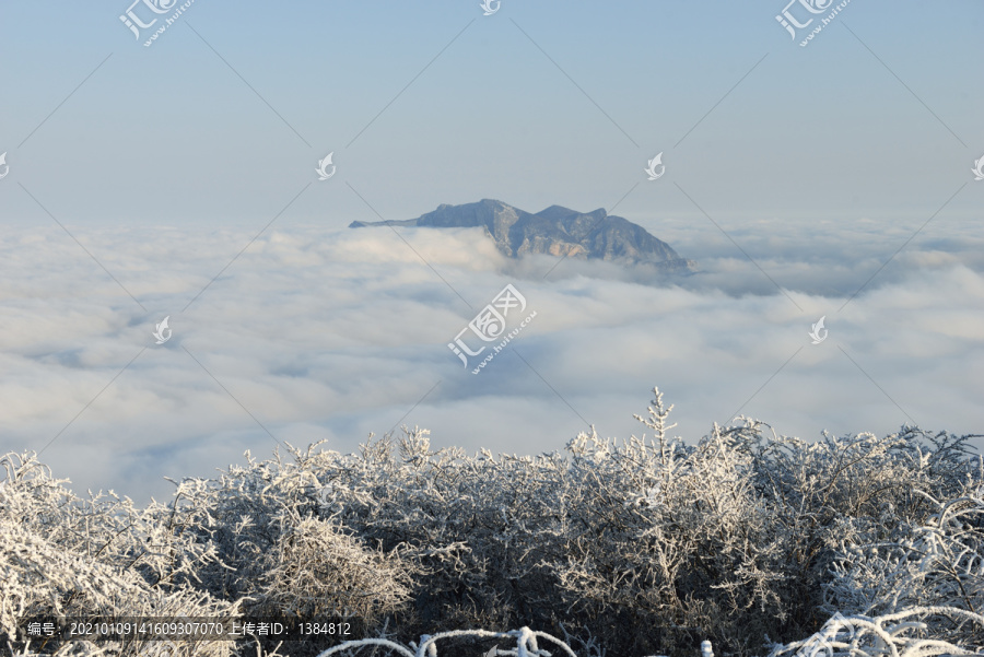 五峰独岭雪景云海风光