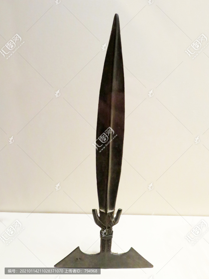 战国异形青铜剑