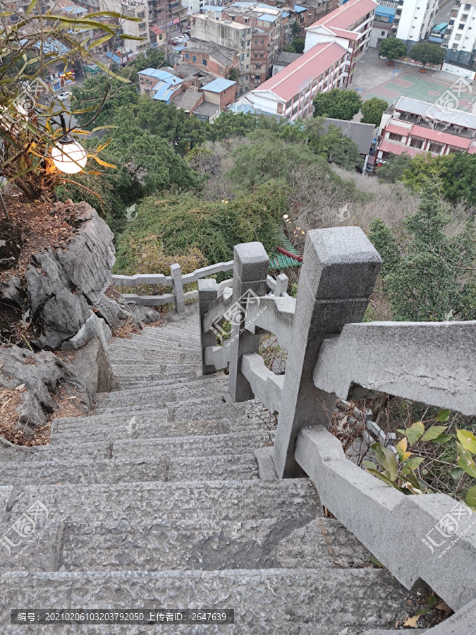 登山道