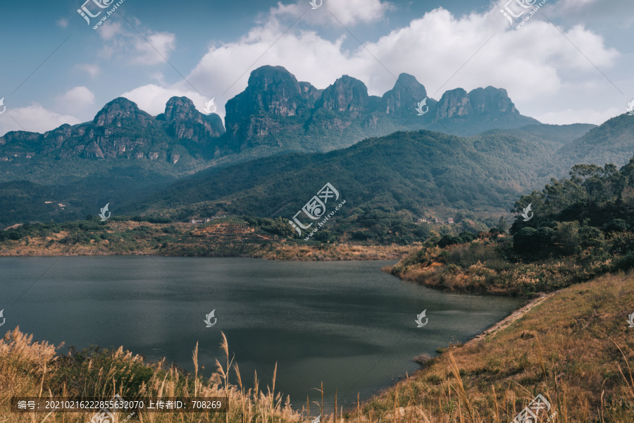 福建漳州平和灵通岩风景区山峰