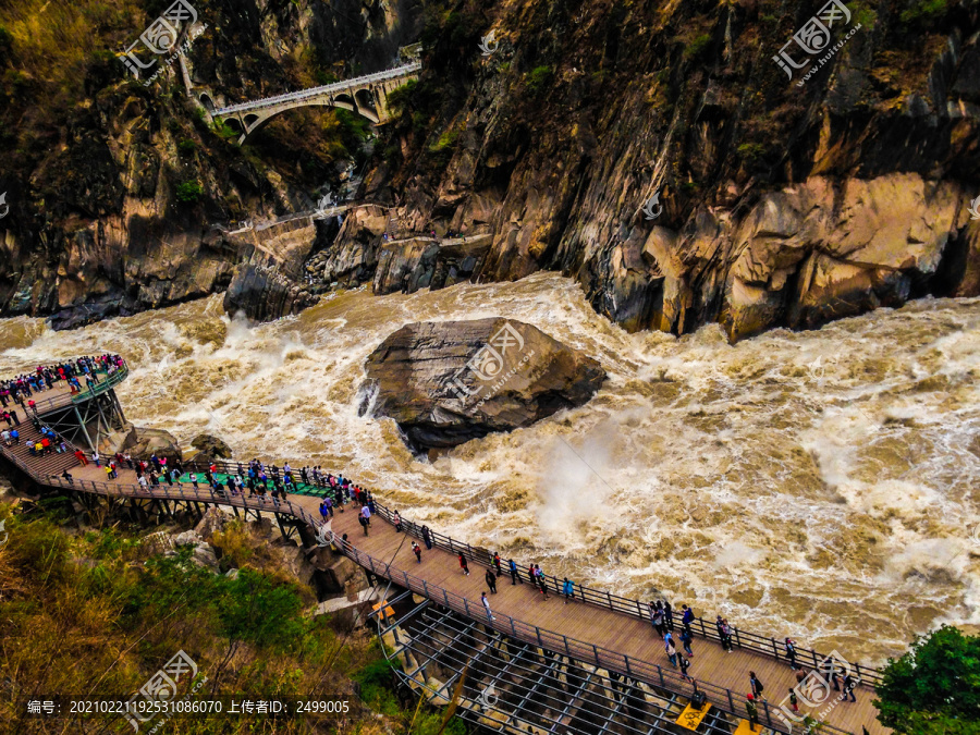 虎跳峡风光壁纸