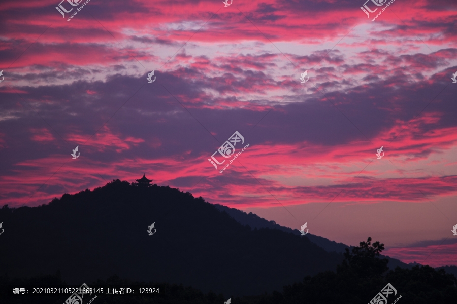 绚丽晚霞