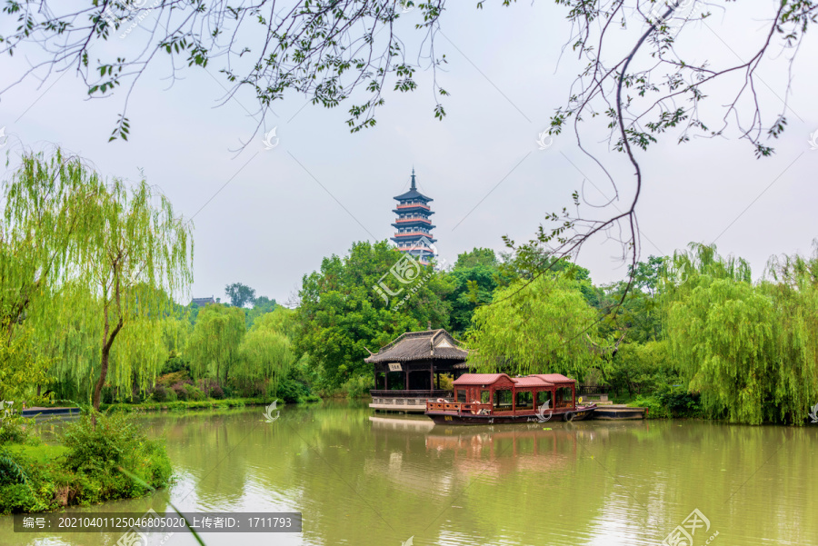 江苏扬州瘦西湖风景区梳妆台