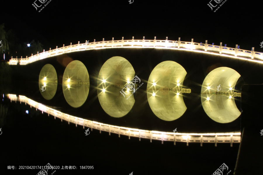 拱桥夜景