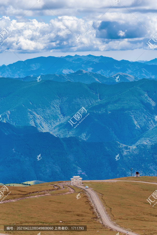 山西忻州五台山中台演教寺牌坊