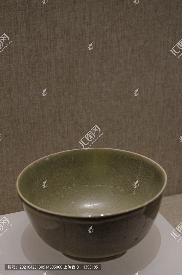 河南博物院藏品张公巷窑青釉瓷碗