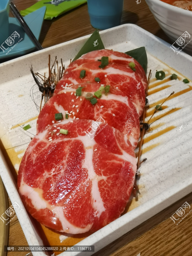 烤肉牛肉拼盘