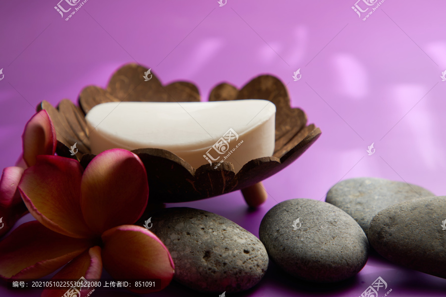 紫底椰壳皂