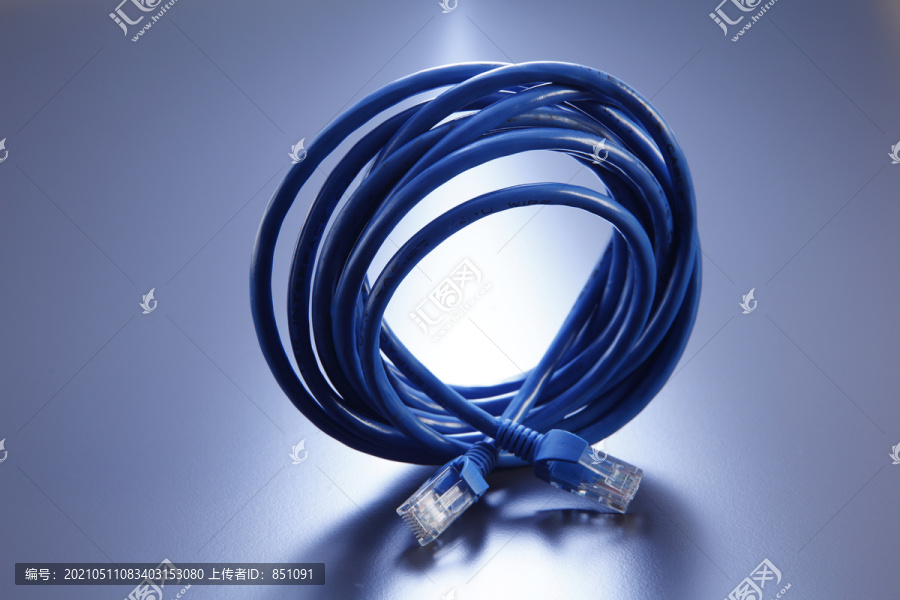 卷起的网络电缆的全长