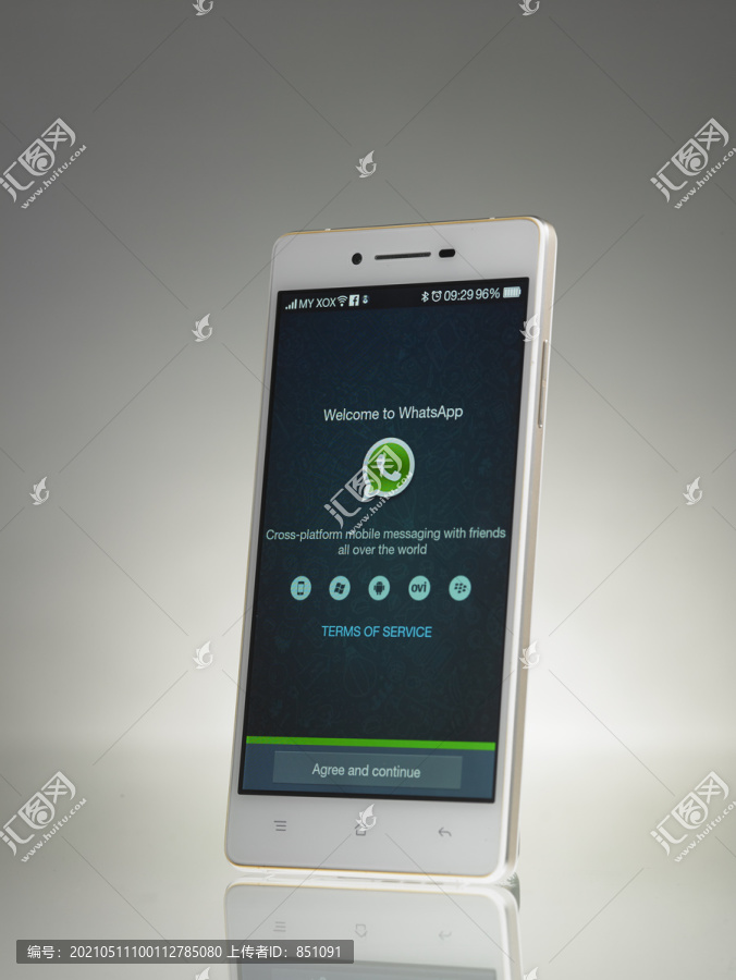 马来西亚，吉隆坡-2015年7月2日，WhatsApp,Messenger是一种专有的、跨平台的即时