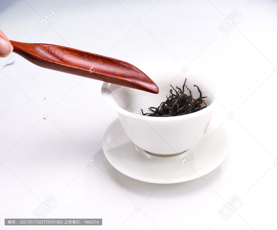 倒茶泡茶