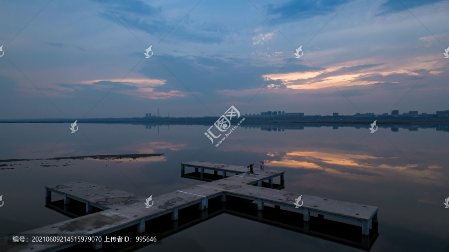 山西运城盐湖夕阳