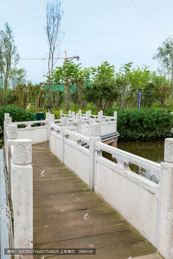 蓝天小桥宜宾竹文化生态公园
