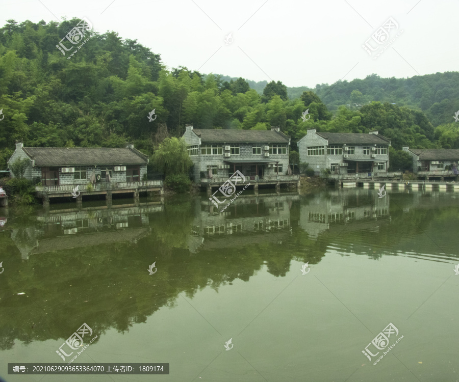 山水度假村